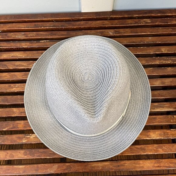 NWT Saks Fifth Avenue Grey Straw Fedora with Ombre Hat Band - Picture 3 of 8